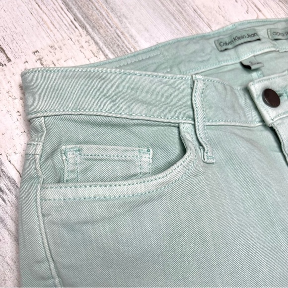 Calvin Klein NWT Cropped Skinny Mid-Rise Jeans Mint Green Size 2 - Picture 7 of 15